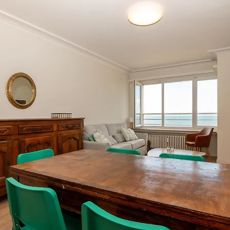 Charming With Sea View For 6 Ostend