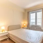 Διαμέρισμα Charming With Sea View For 6