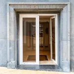 Διαμέρισμα Charming With Sea View For 6