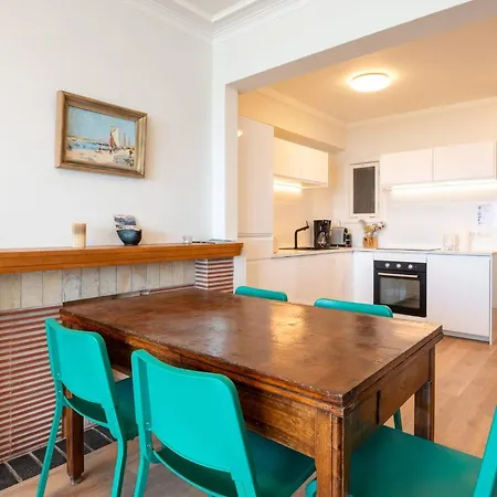 Appartement Charming With Sea View For 6