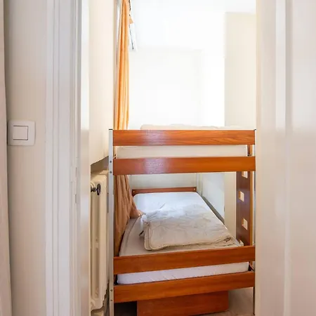 Charming With Sea View For 6 Остенде