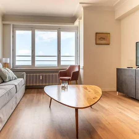 Апартаменти Charming With Sea View For 6 Остенде