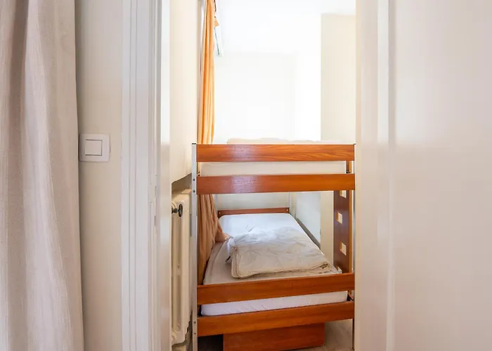 Charming With Sea View For 6 Ostend