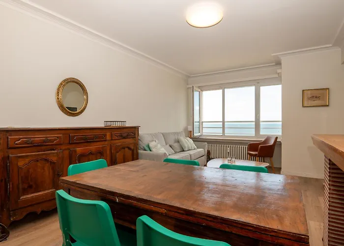 Charming With Sea View For 6 Ostend