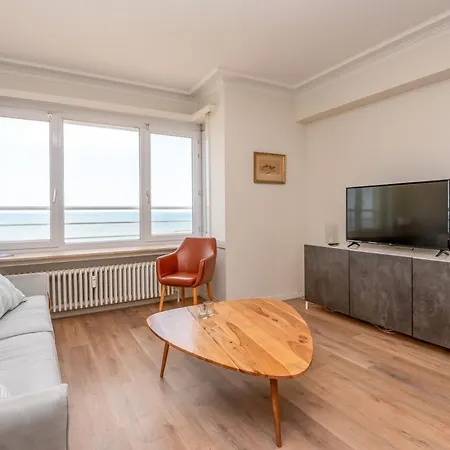 Charming With Sea View For 6 Апартаменти Остенде