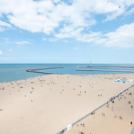 Charming With Sea View For 6 Апартаменти *